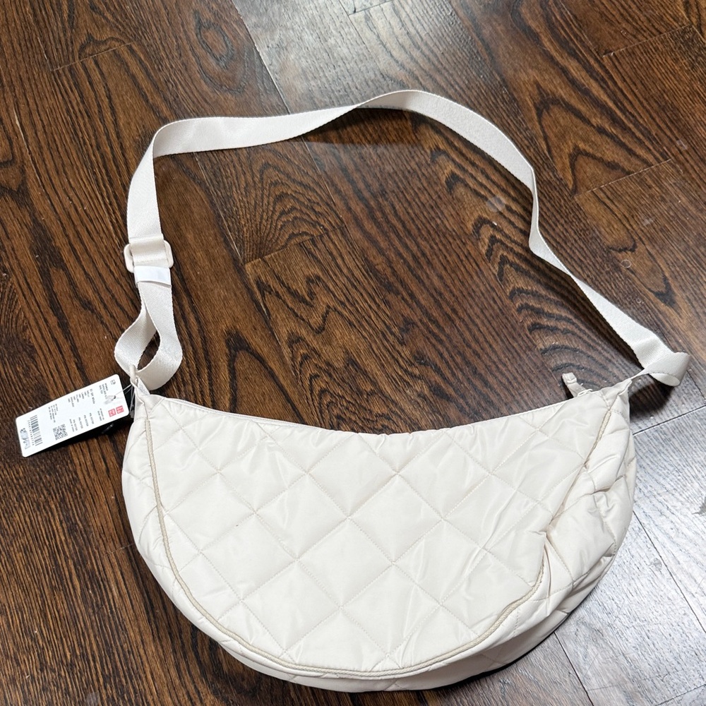 UNIQLO Round Shoulder Bag | Quilted NWT - Picture 2 of 5